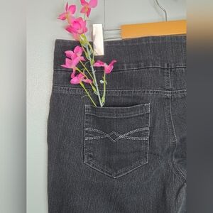 🌷Jessica Women's Size 14P Faded Black Jeans Straight Leg No Button Front